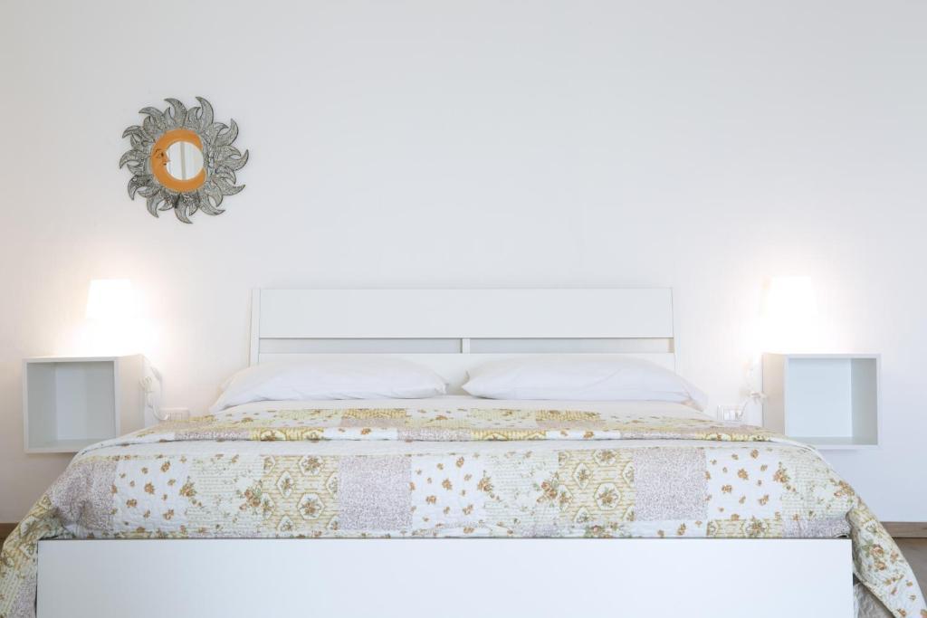 B&B Dimora San Vincenzo Галиполи Стая снимка